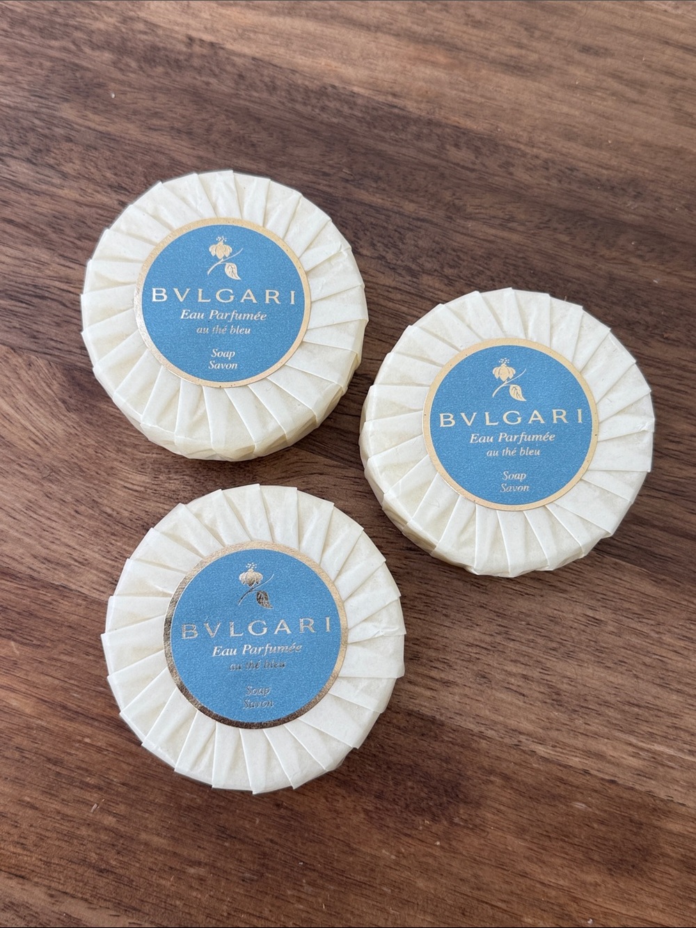 Bulgari Round Cream Soaps ‘Eau Parfumee, au the bieu’  (Set of 3)